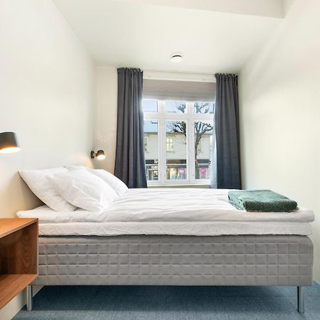 Central Guest House - Bedroom With Private Bathroom สตาวังเงร์ ภายนอก รูปภาพ
