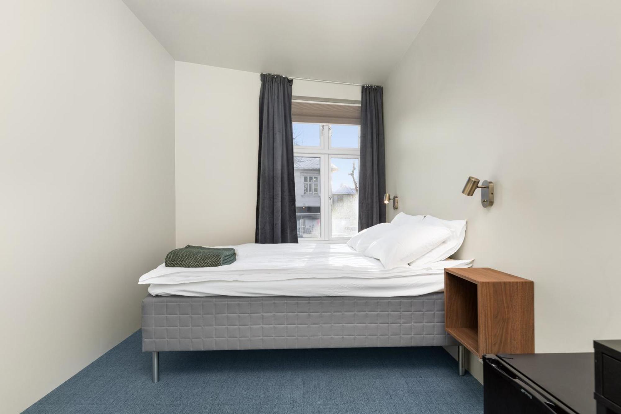 Central Guest House - Bedroom With Private Bathroom สตาวังเงร์ ภายนอก รูปภาพ