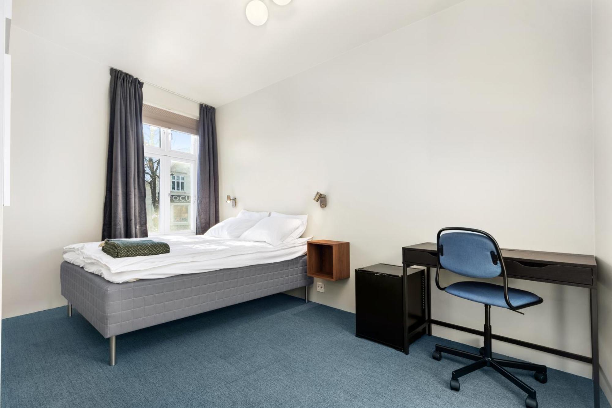 Central Guest House - Bedroom With Private Bathroom สตาวังเงร์ ภายนอก รูปภาพ