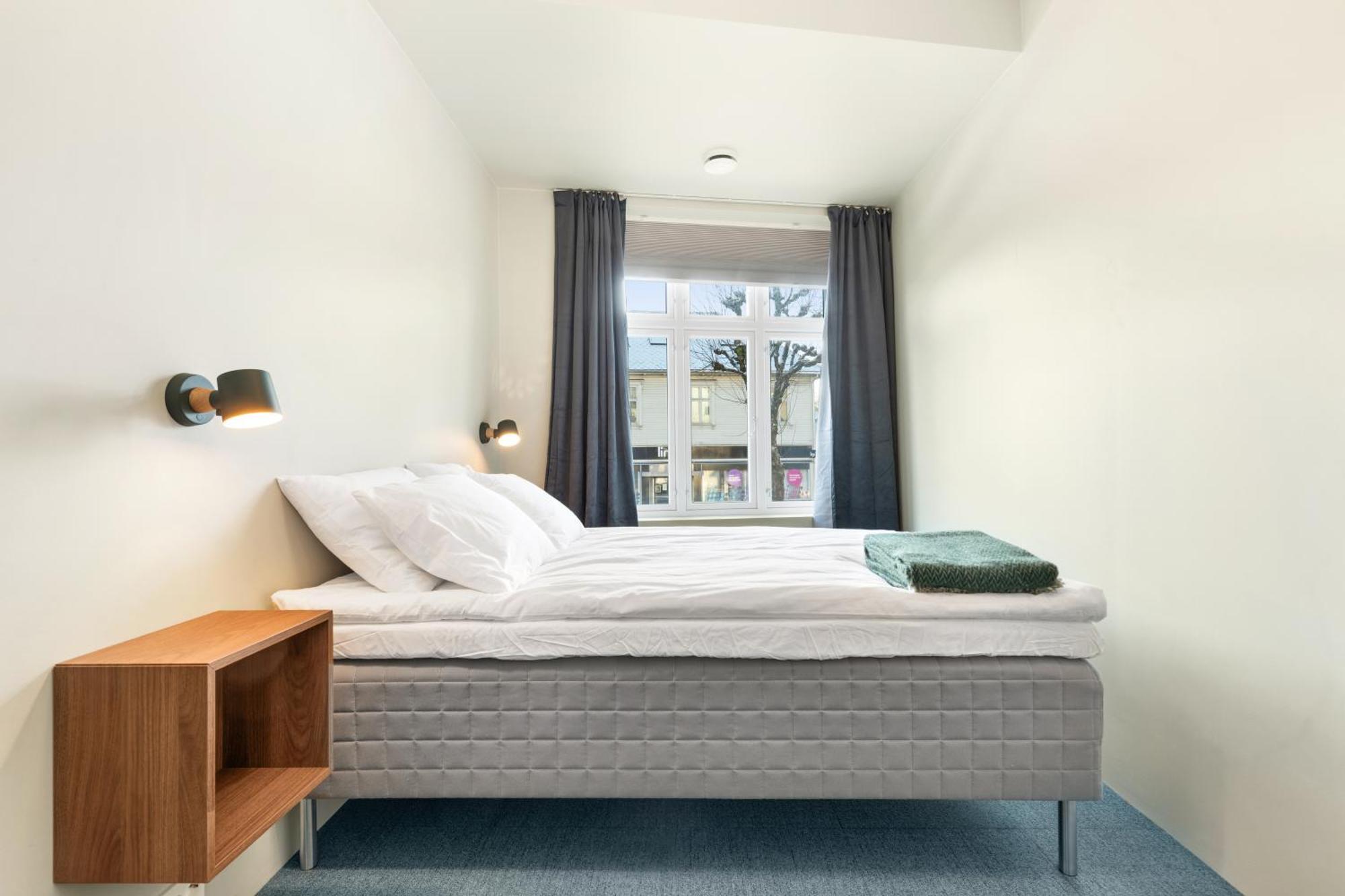 Central Guest House - Bedroom With Private Bathroom สตาวังเงร์ ภายนอก รูปภาพ