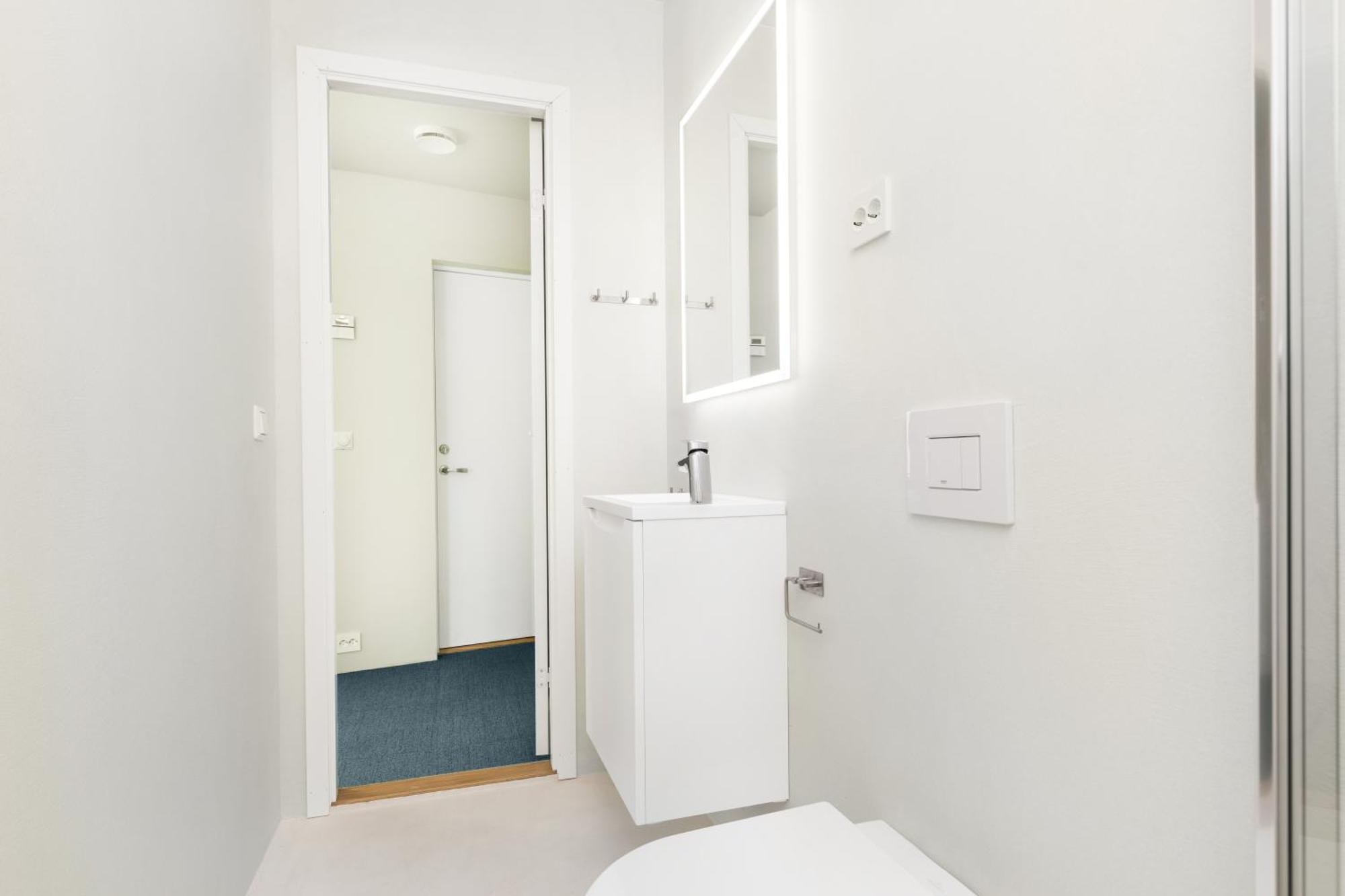 Central Guest House - Bedroom With Private Bathroom สตาวังเงร์ ห้อง รูปภาพ