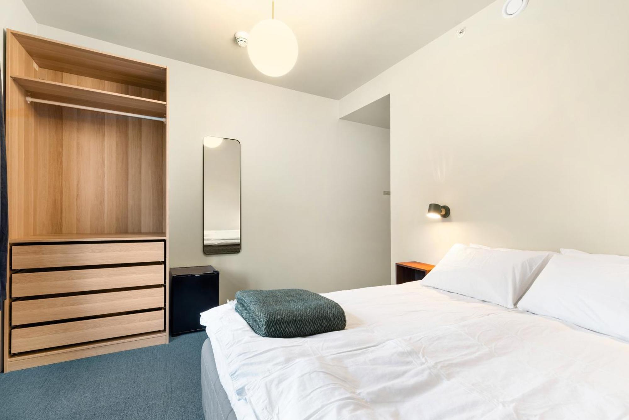 Central Guest House - Bedroom With Private Bathroom สตาวังเงร์ ห้อง รูปภาพ
