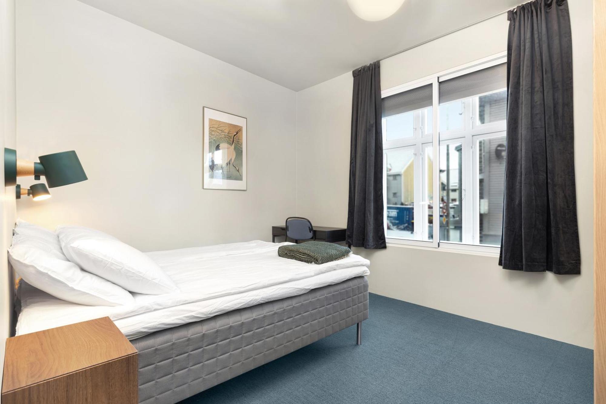 Central Guest House - Bedroom With Private Bathroom สตาวังเงร์ ห้อง รูปภาพ