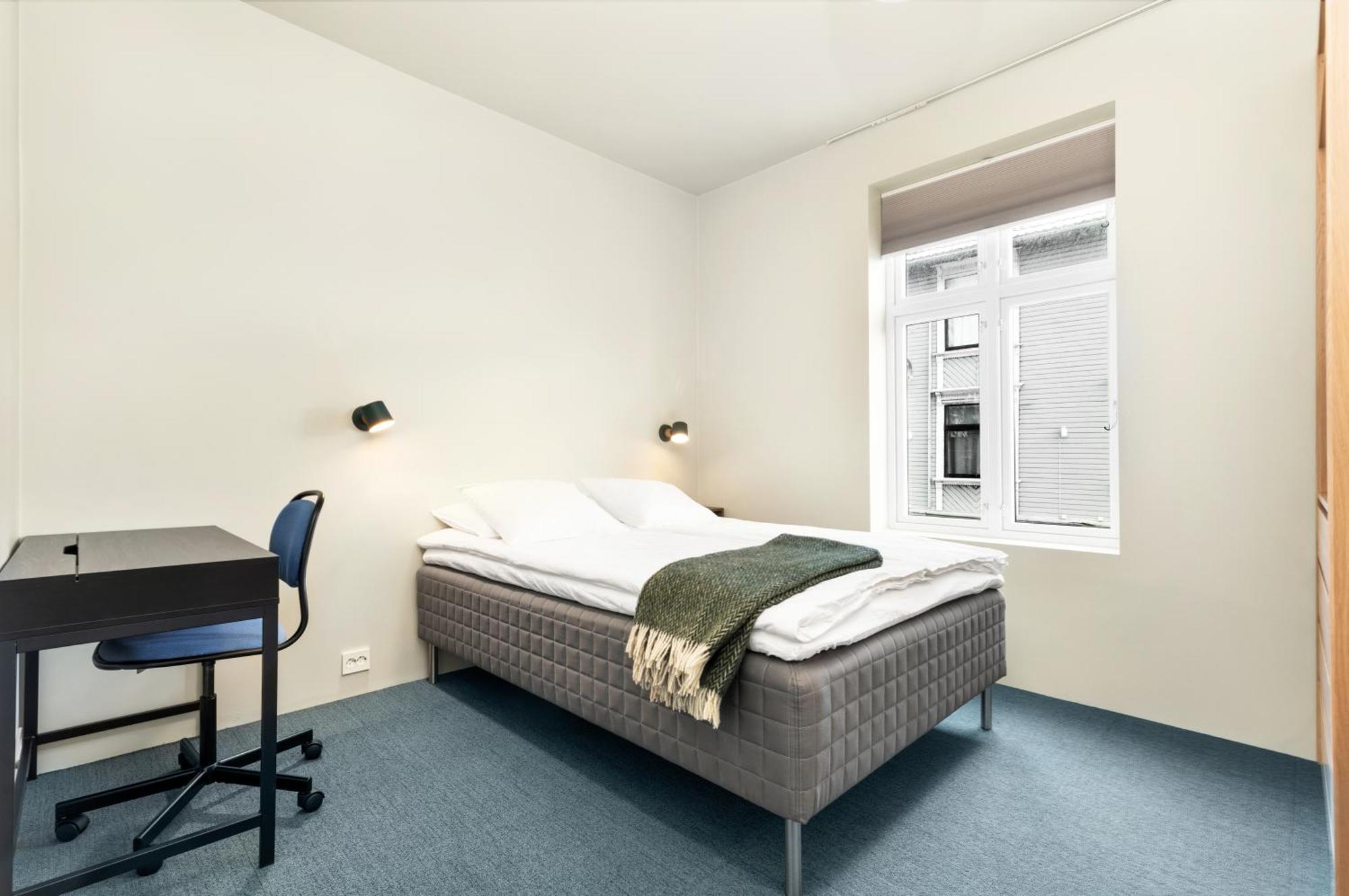 Central Guest House - Bedroom With Private Bathroom สตาวังเงร์ ห้อง รูปภาพ